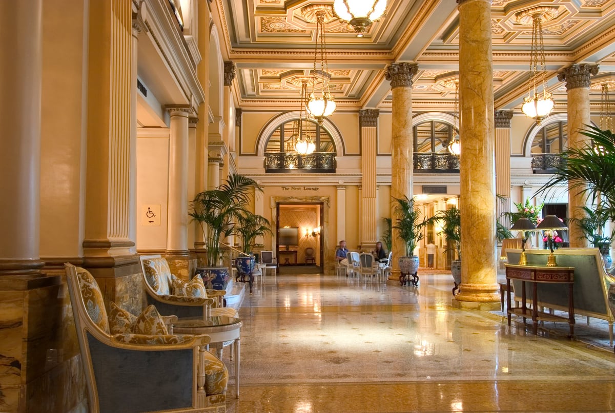 Commercial Lobby & Restaurant Restoration